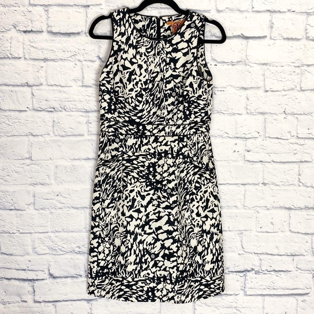 Tory Burch black white logo print sleeveless dress 6